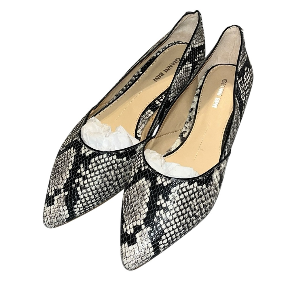 🌟EC🌟 Gianni Bini Kerritaa Leather Snake Print Pointed Flats - Size 10M
